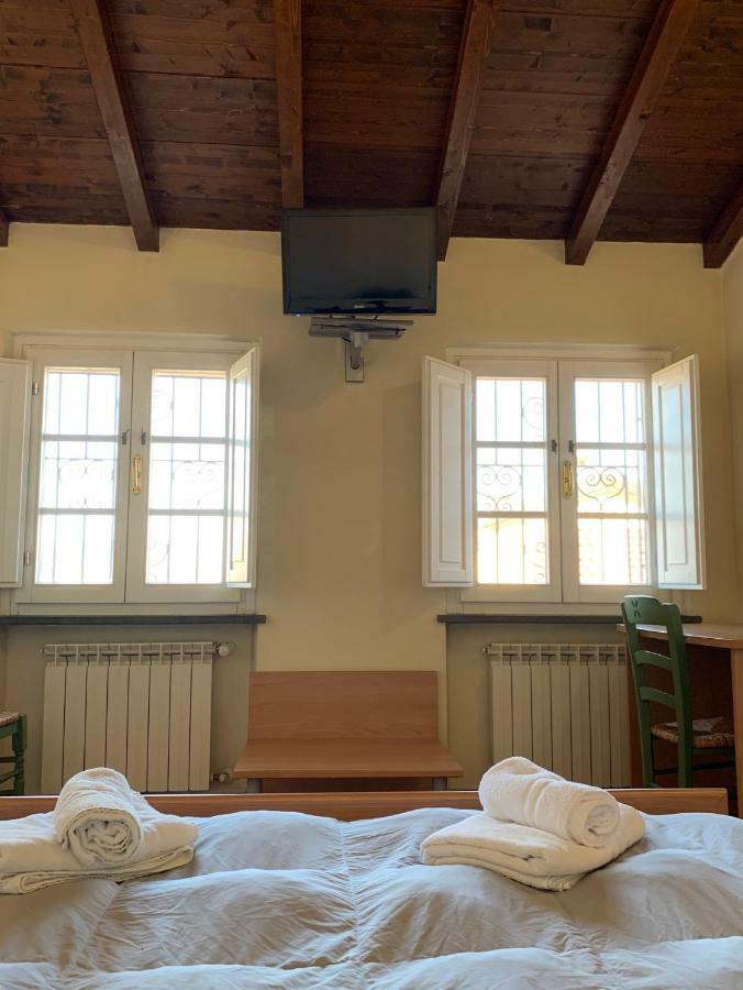 Affittacamere Agli Archi Capannori Bagian luar foto