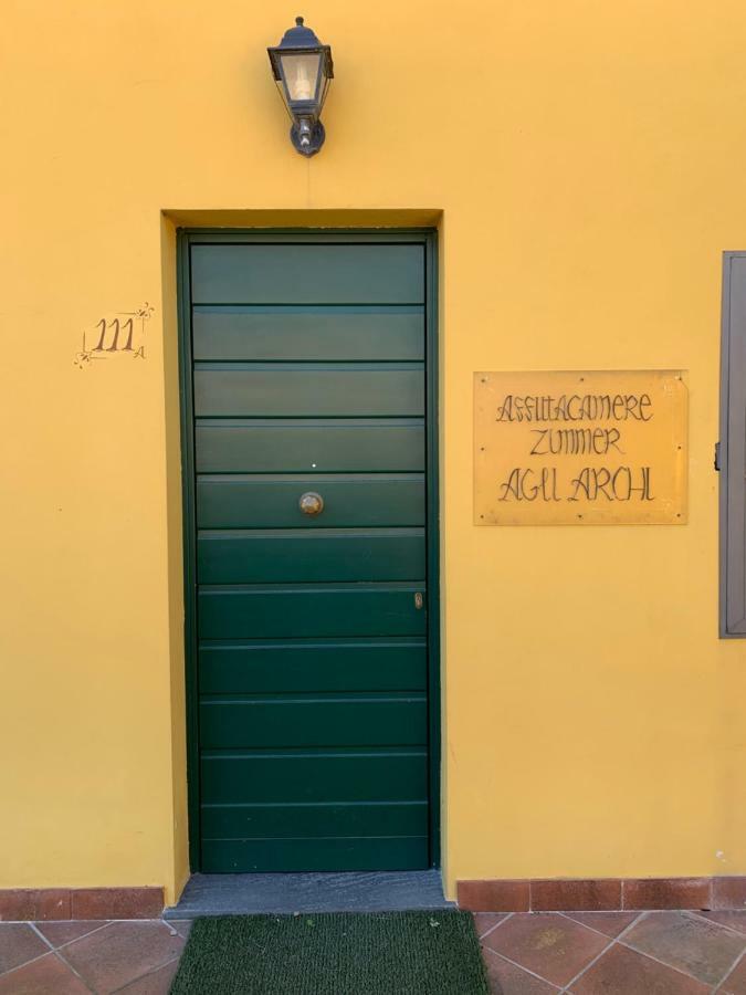 Affittacamere Agli Archi Capannori Bagian luar foto
